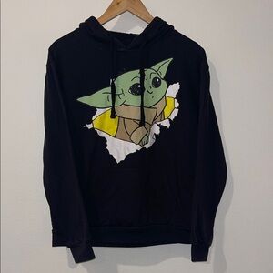 Juniors Star Wars Baby Yoda The Mandalorian Black Hoodie size L (11-13)